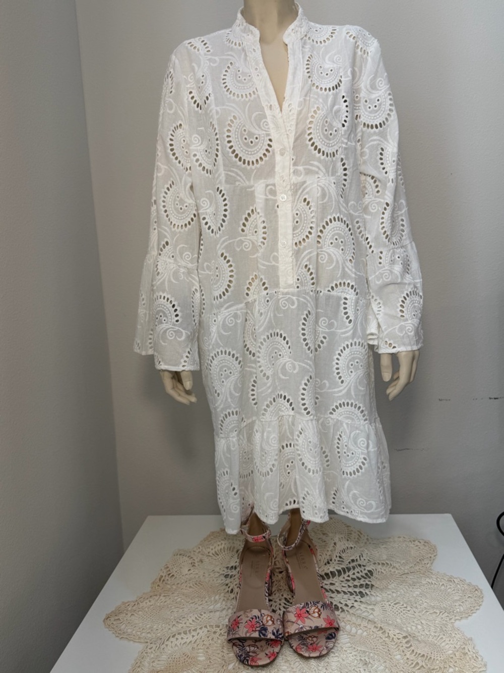 Source Unknown White Eyelet Tunic Coverup